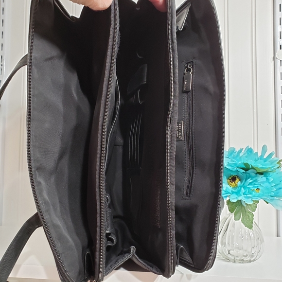 Perlina New York Tote - Picture 4 of 8